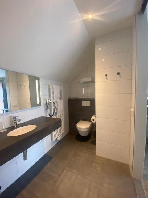 Hotel De Twee Linden Beneden-Leeuwen Zimmer foto